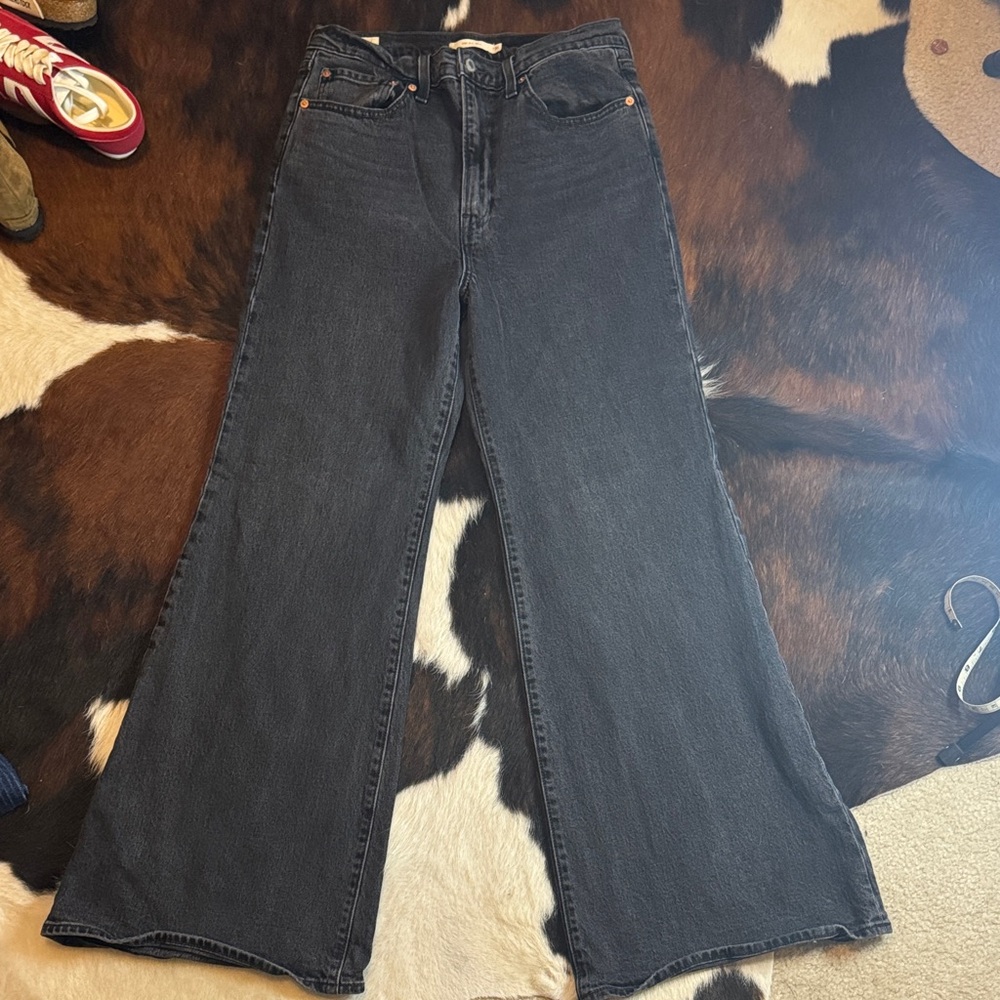 Levi's Ribcage Bell Jeans